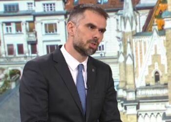 Žarko Mićin osudio podmetanje požara u katedrali: „Napad na zajednicu!“