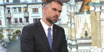 Žarko Mićin osudio podmetanje požara u katedrali: „Napad na zajednicu!“