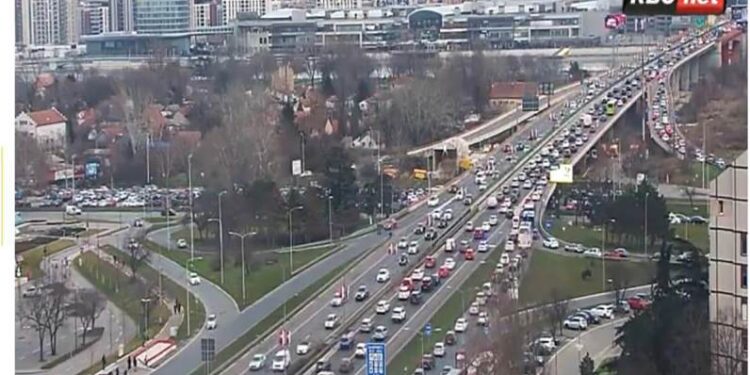 Haos u Beogradu: Popodnevni špic paralizovao ulice!