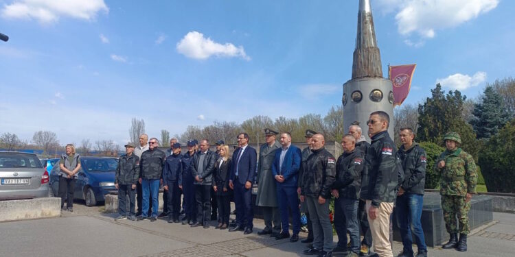 Valjevo odalo počast žrtvama NATO agresije: Obeležavanje u znak sećanja i poštovanja