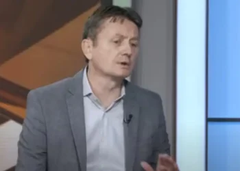 Glišić upozorava: „Ne upisujte decu na blokaderske fakultete, vraćaće vam ih u kovčegu!“