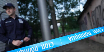 Eksplozija u Zemunu: Bomba bačena na teretanu, nekoliko povređenih!
