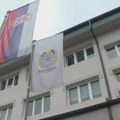 Supruga: Moj muž brutalno pretučen u kabinetu predsednika Opštine Kosjerić zbog pitanja o asfaltiranju ulice