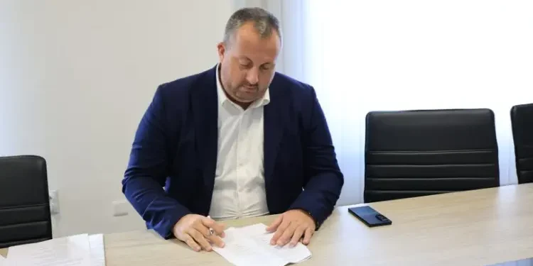 Ružić demantuje Jekića: Netačne tvrdnje o gradnji ulice na parceli za FILUM