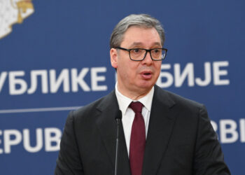 Vučić se sastaje sa evropskim komesarom za unutrašnje poslove i migracije
